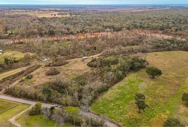 000 County Road 42, Rosharon, TX 77583