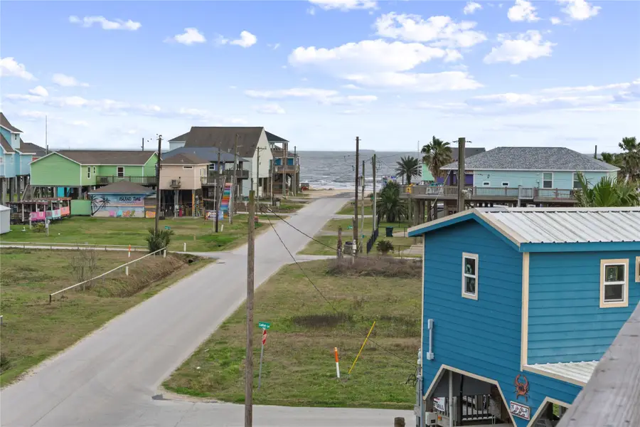 897 S Crystal Beach Road, Crystal Beach, TX 77650 - Image #3