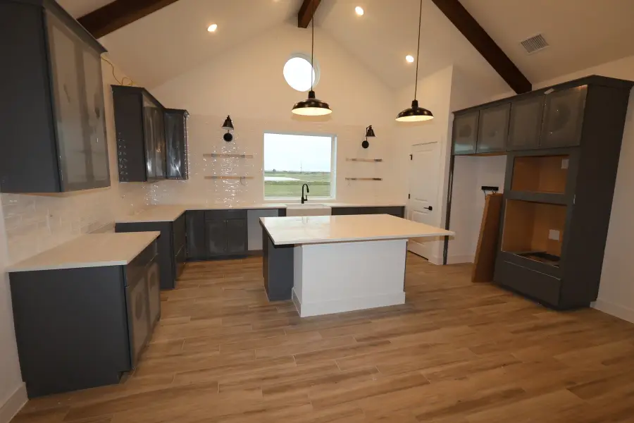 223 Dunovant Drive, Sealy, TX 77474 - Image #3