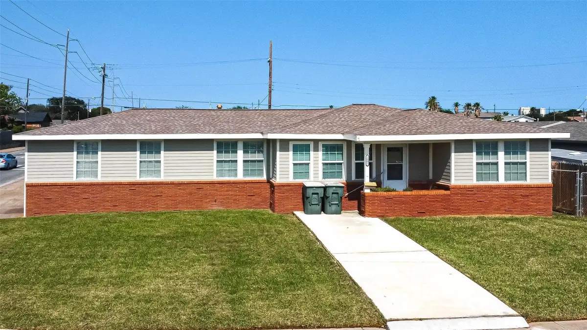 2002 Wimcrest Street, Galveston, TX 77551 - #1