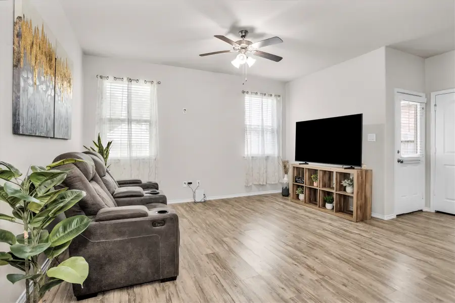 14214 Glacier Bay Court, Conroe, TX 77384 - Image #2