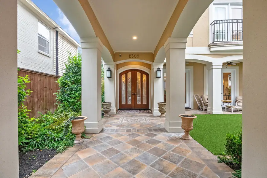 2309 Shakespeare Street, Houston, TX 77030 - Image #2