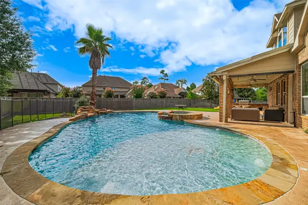 19 Sandwell Place, Spring, TX 77389