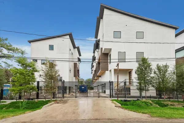 1034 W 17th Street #A, Houston, TX 77008