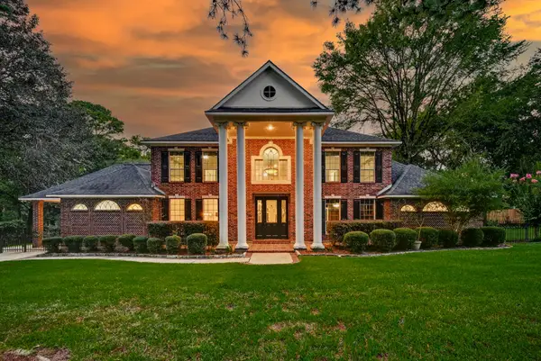15406 Hunters Bend Drive, Tomball, TX 77377