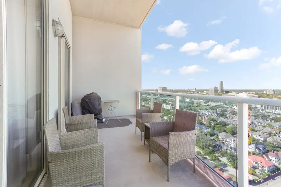 3388 Sage Road #2102, Houston, TX 77056 - Image #2
