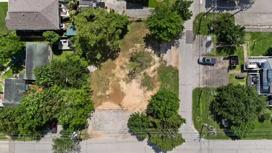 715 Clear Lake Road, Clear Lake Shores, TX 77565 - Image #2