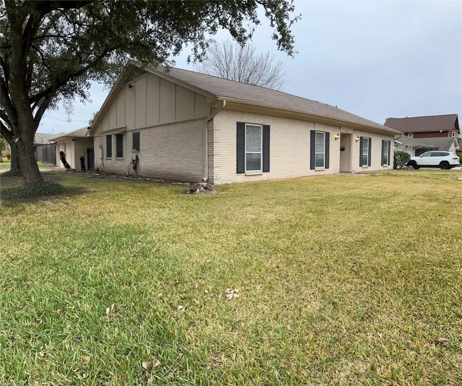 14303 Duncannon Drive, Houston, TX 77015 - Image #2
