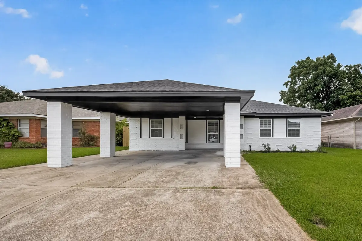 8755 Cowart Street, Houston, TX 77029 - #1