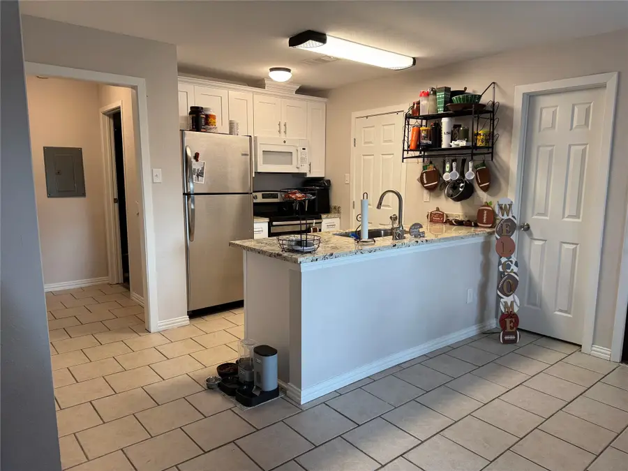 418 Garland Drive #118, Lake Jackson, TX 77566 - Image #2