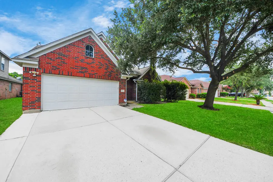 931 N Sky Drive, Houston, TX 77073 - Image #2
