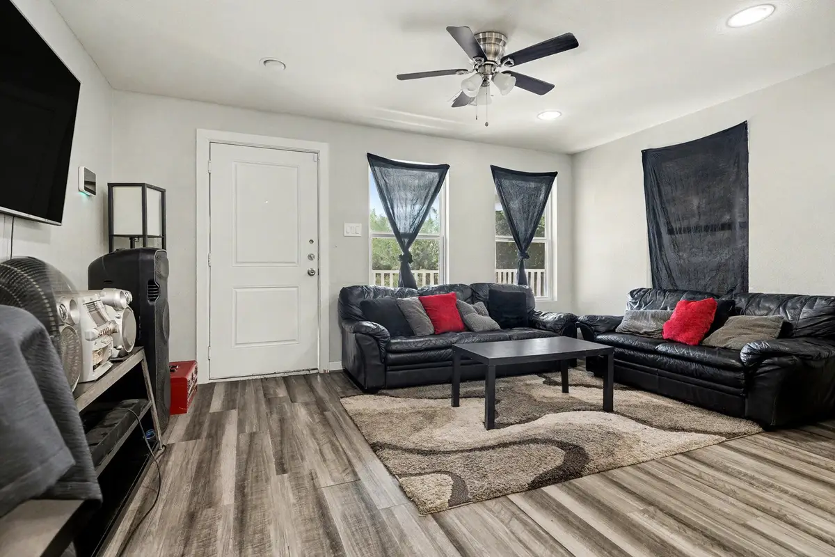 4421 Caplin Street, Houston, TX 77026 - #1