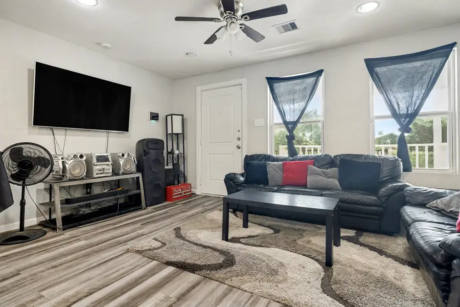 4421 Caplin Street, Houston, TX 77026 - #3