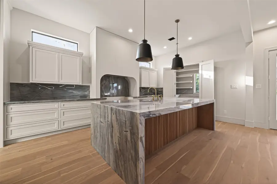 4046 Drummond Street, Houston, TX 77025 - #3