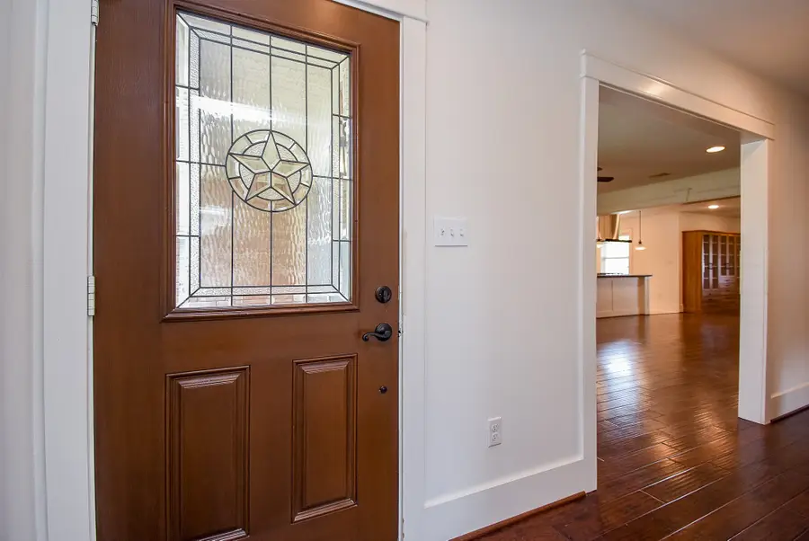 1406 Foxwood Road, Houston, TX 77008 - Image #3