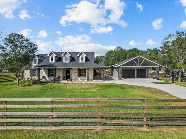 2602 County Road 160, Alvin, TX 77511