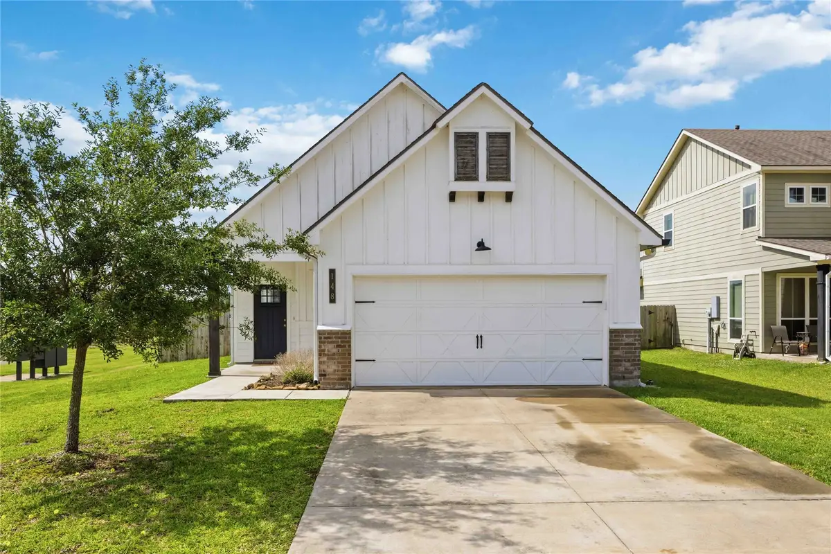 148 Austin Road, Angleton, TX 77515 - #1