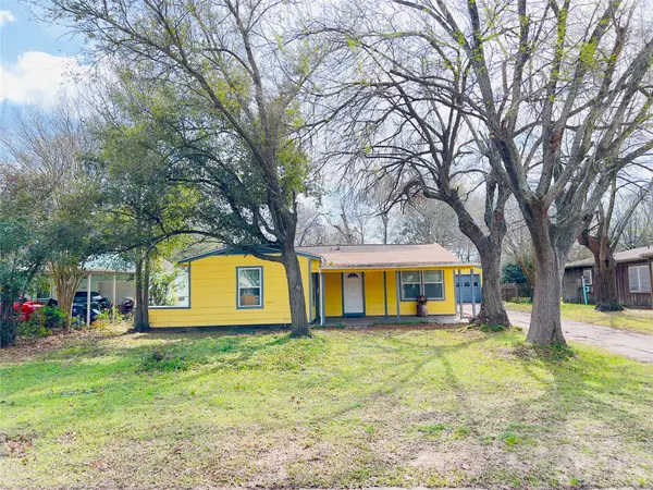 1013 17th Avenue N, Texas City, TX 77590