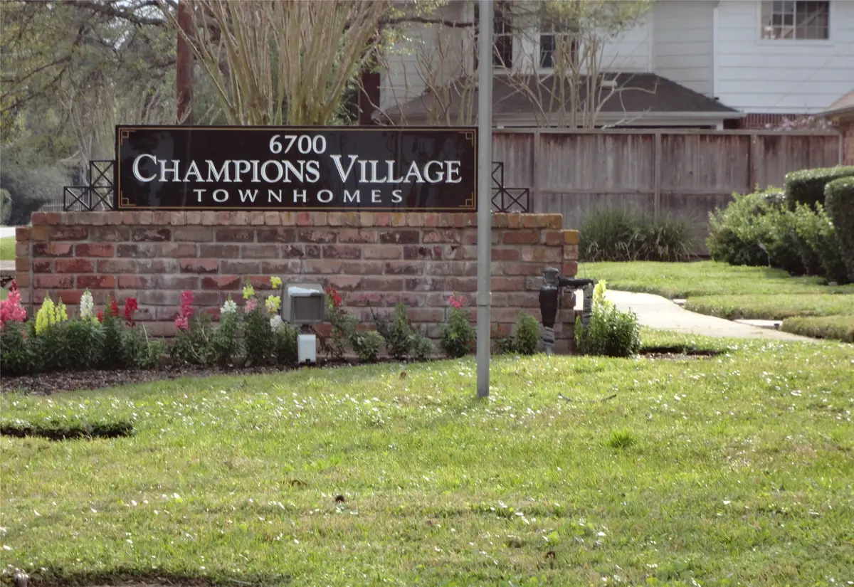 6700 Richardson Road #204, Houston, TX 77069 - Image #1