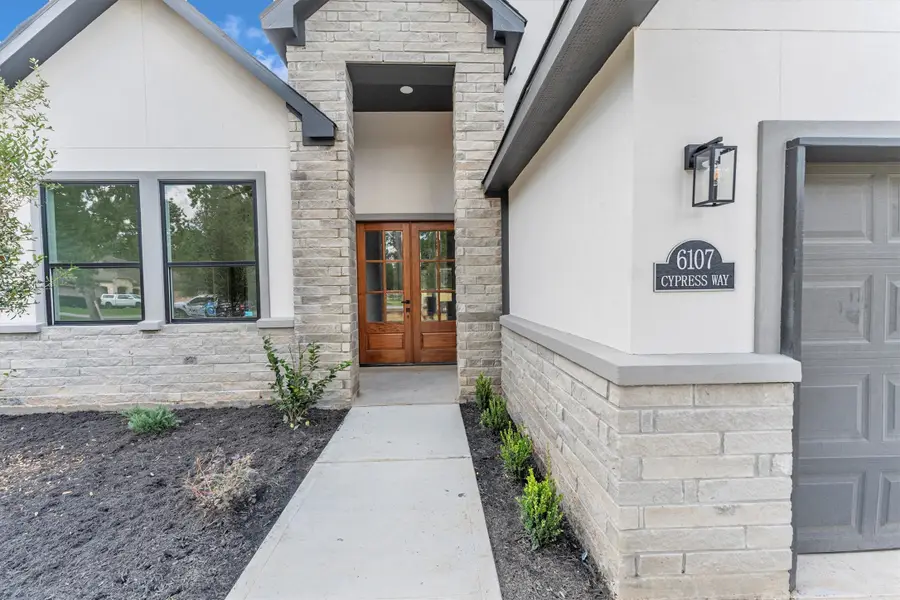 6107 Cypress Way Dr, Magnolia, TX 78354 - #2