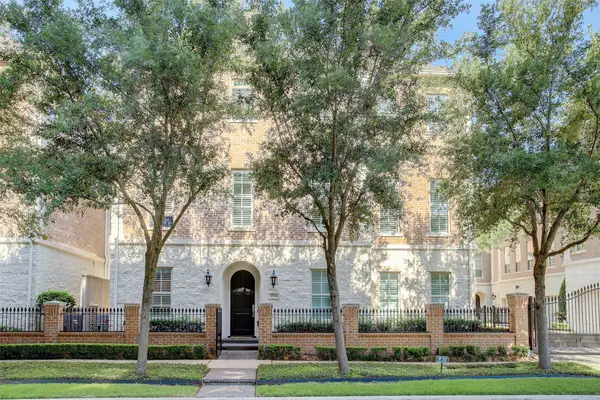 2134 Briarglen Drive, Houston, TX 77027