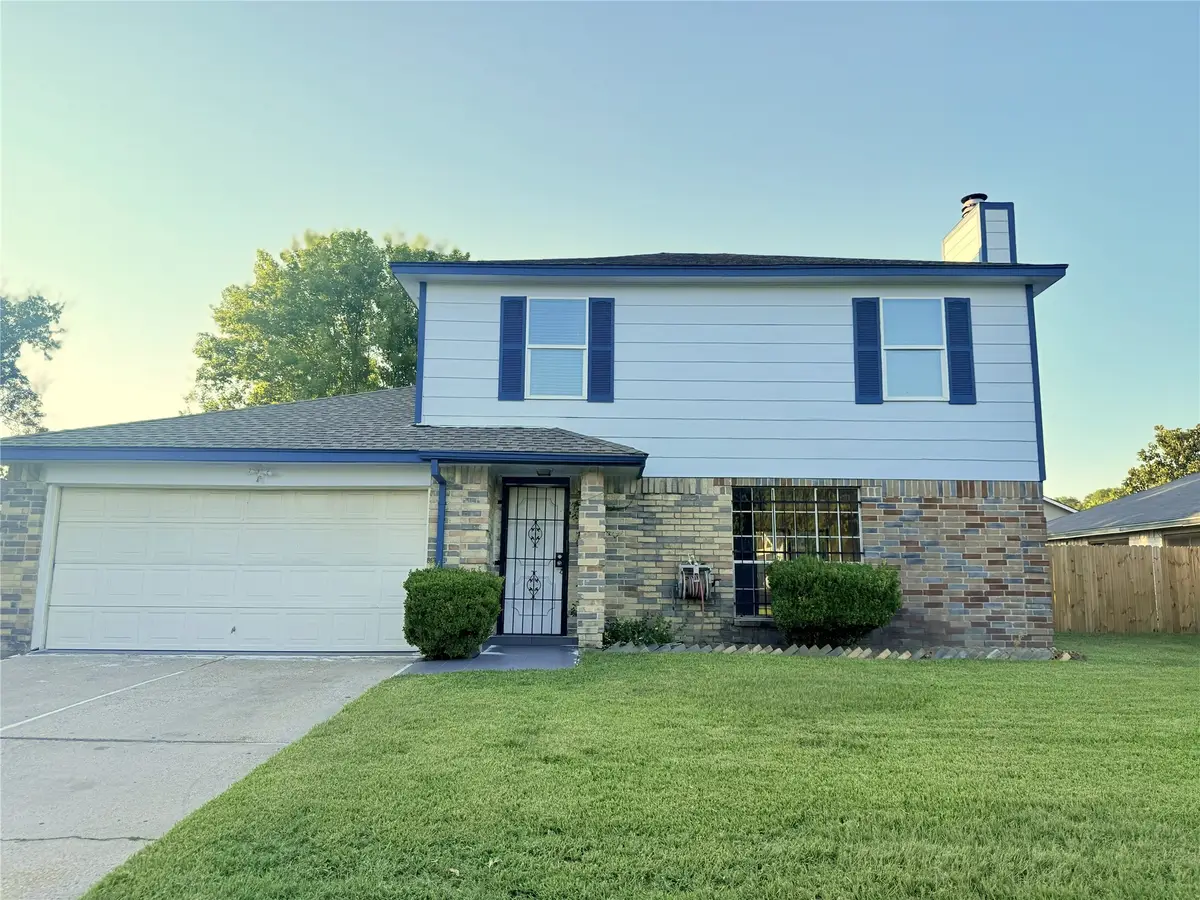 12715 Middlesbrough Lane, Houston, TX 77066 - Image #1