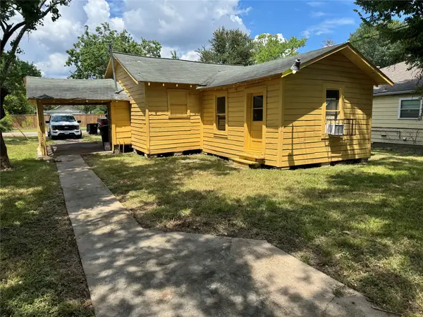 606 E 42nd Street, Houston, TX 77022