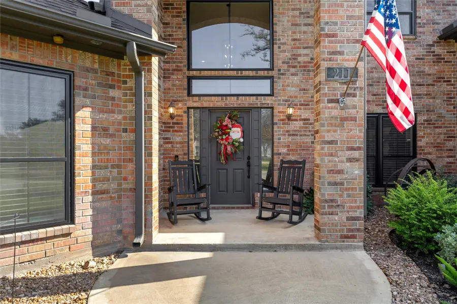 211 Buffalo Creek Court, Bellville, TX 77418 - Image #3