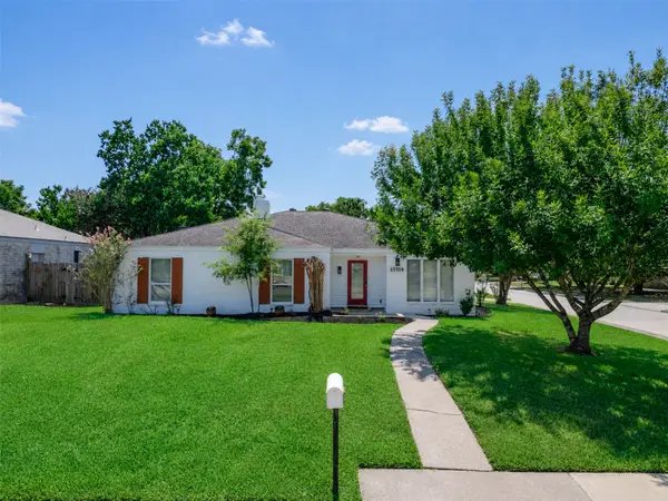 22939 Spring Willow Drive, Tomball, TX 77375