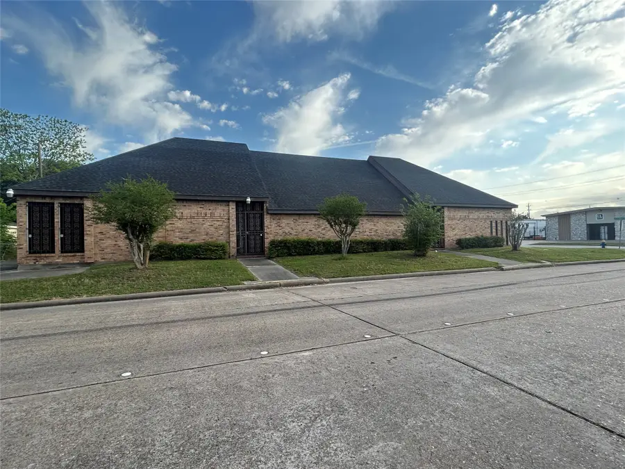7555 Morley Street, Houston, TX 77061 - Image #2