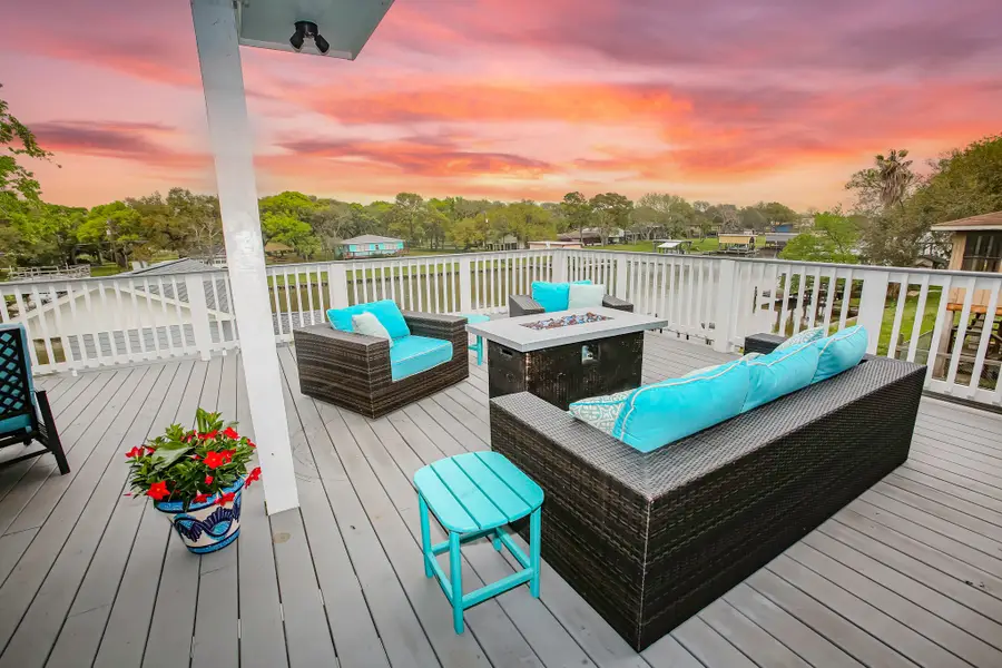 1493 County Road 291, Sargent, TX 77414 - Image #2