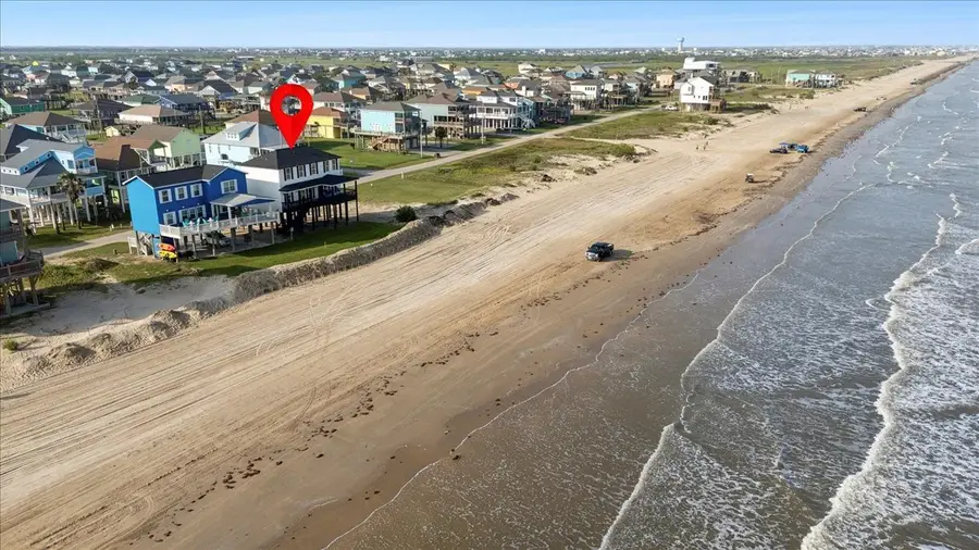 1326 Emerald Drive, Crystal Beach, TX 77650 - #2