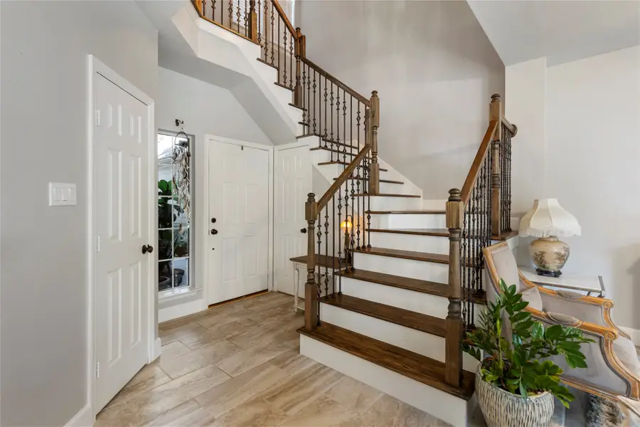 74 Valley Oaks Circle, The Woodlands, TX 77382 - Image #3