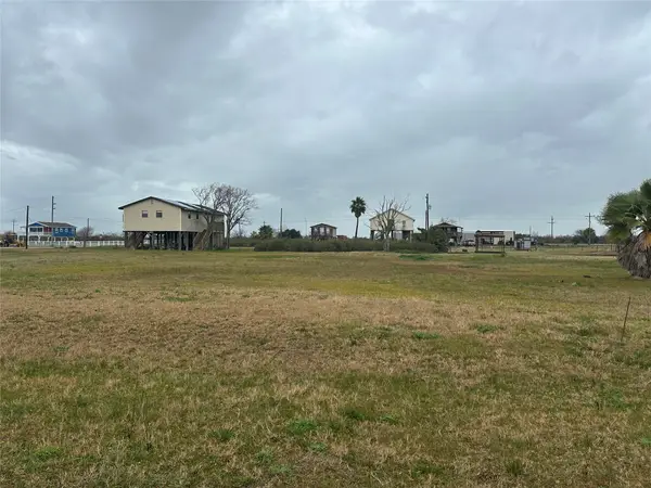 Lots 7-8 Front Avenue, Port Bolivar, TX 77650