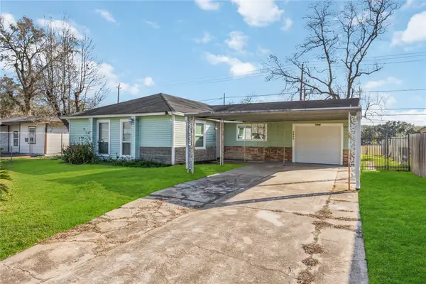 5942 Ridgeway Drive, Houston, TX 77033