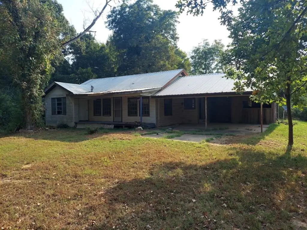 9498 Daniels Chapel Road, De Kalb, TX 75559 - Image #1