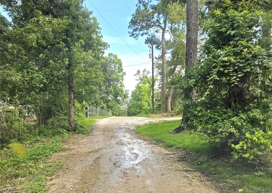 45 Rene, Dayton, TX 77535 - #3