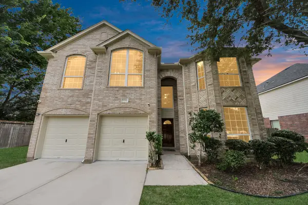 9002 Sundown Drive, Pearland, TX 77584
