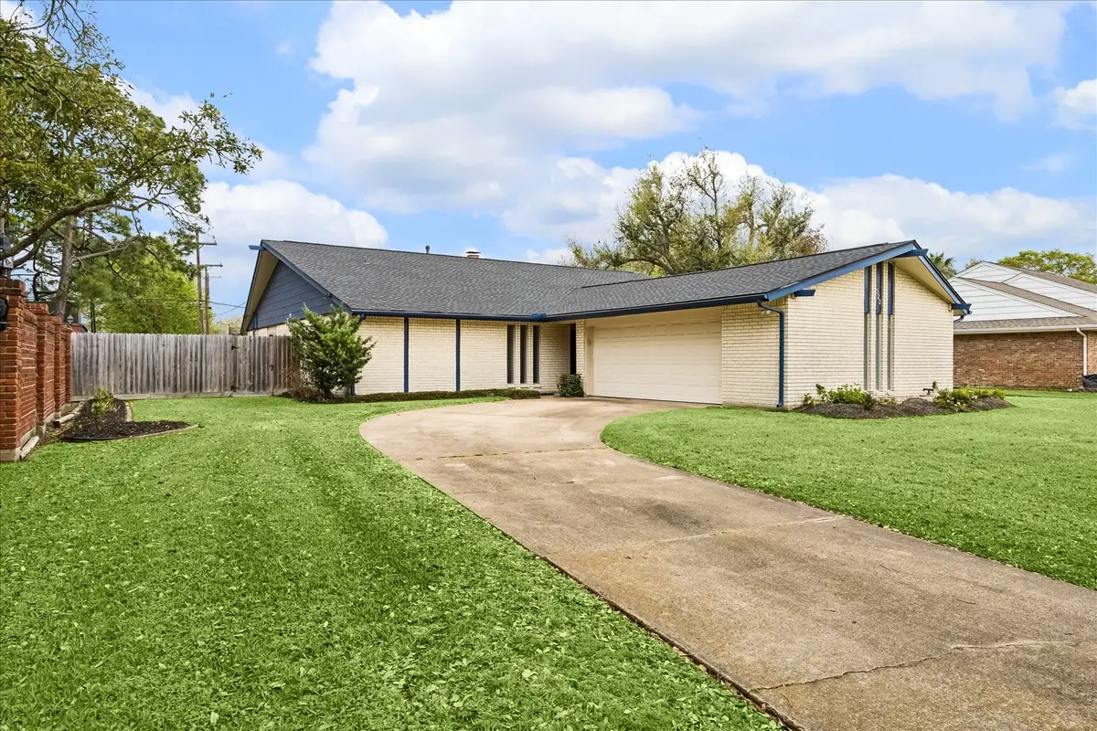 1522 19th Avenue N, Texas City, TX 77590 - #1