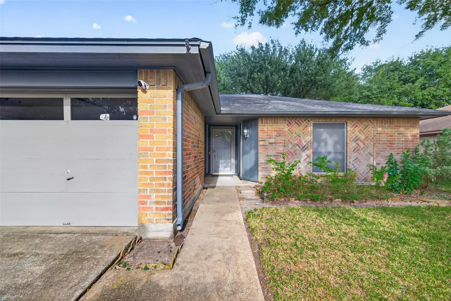 7522 Flair Oaks Drive, Houston, TX 77040 - #3