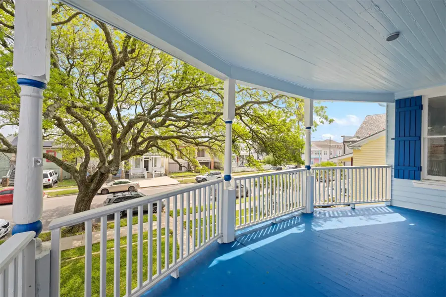 1718 Avenue N, Galveston, TX 77550 - Image #2