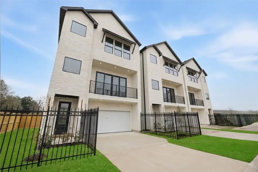 6330 Sidney Street, Houston, TX 77021 - #2