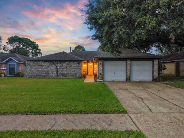 15718 Brookford Drive, Houston, TX 77059