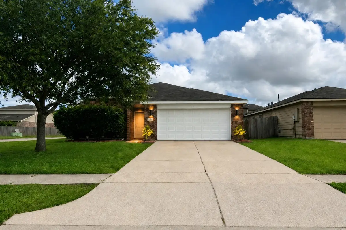 301 Turquoise Trade Drive, La Marque, TX 77568 - #1