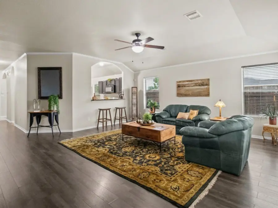 301 Turquoise Trade Drive, La Marque, TX 77568 - #3