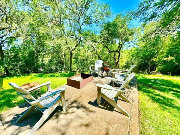 1601 Hwy 77 S, La Grange, TX 78945