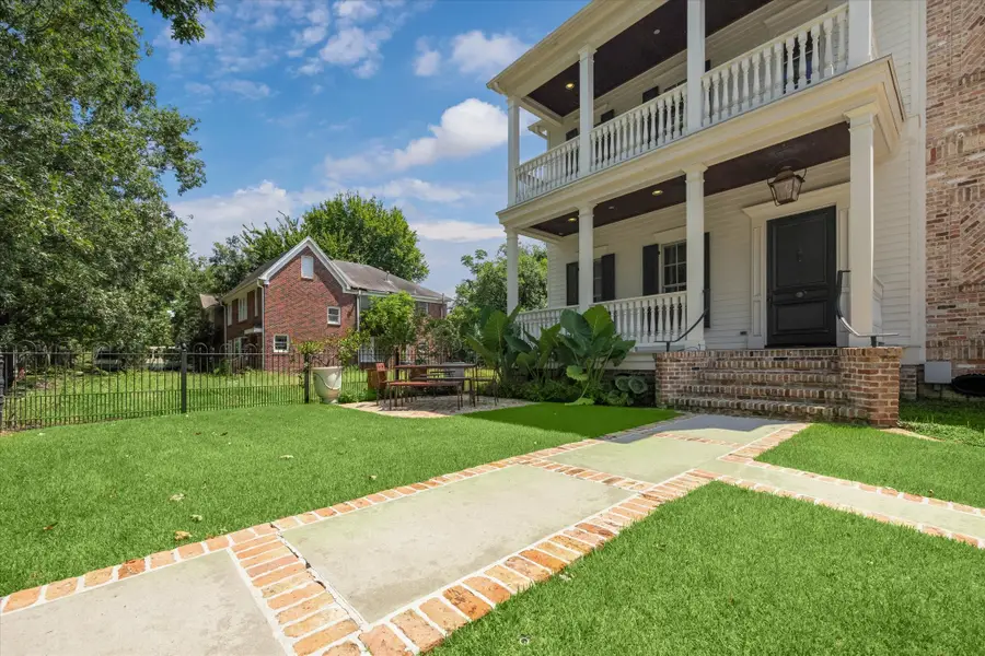 1819 Banks Street, Houston, TX 77098 - Image #2