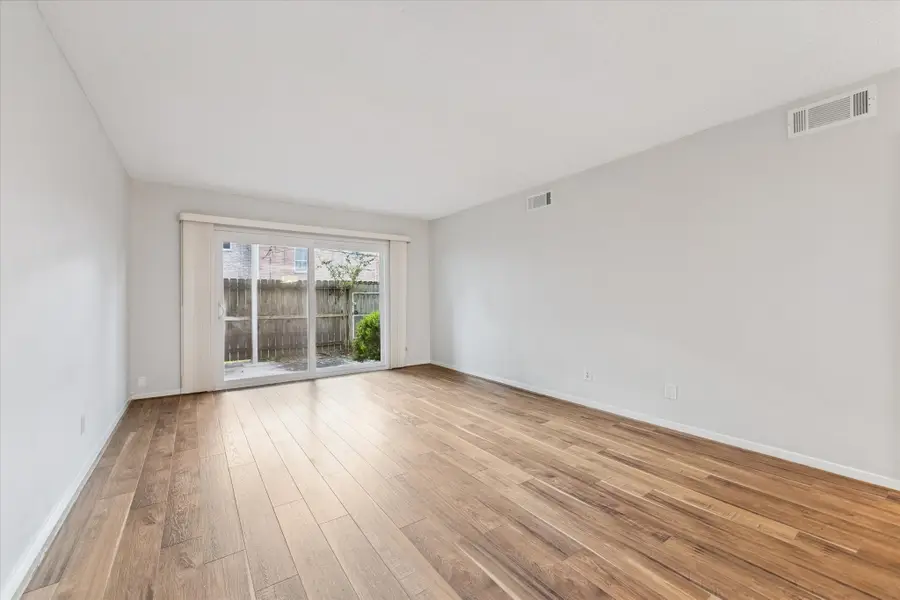 2700 Bellefontaine Street #B12, Houston, TX 77025 - Image #2