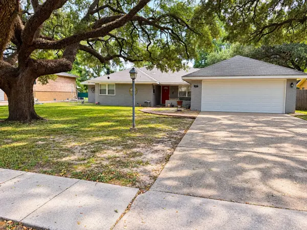 15901 Jersey Drive, Houston, TX 77040