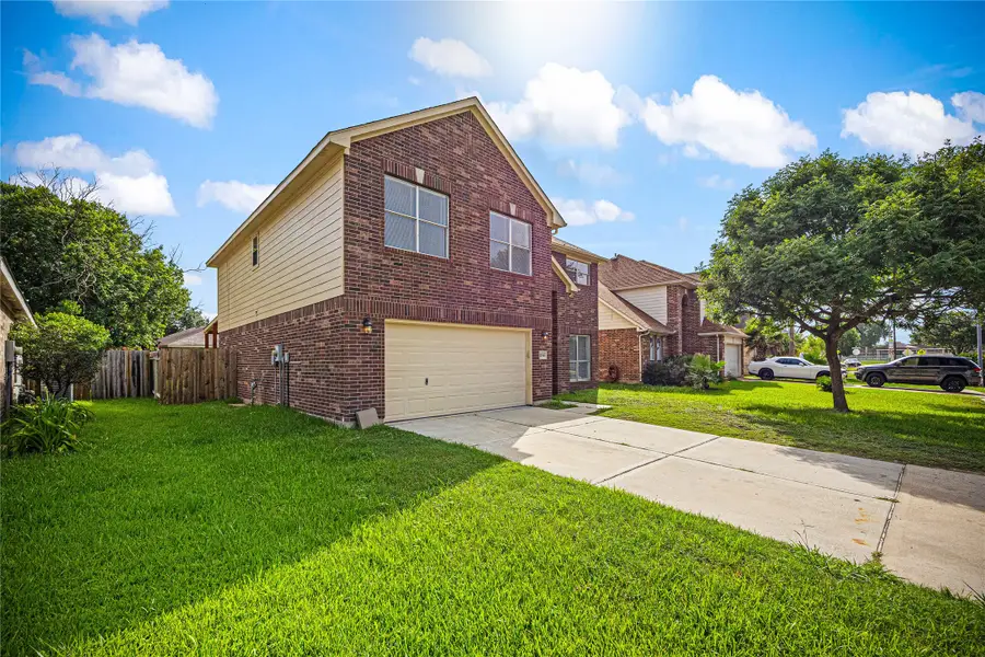 21510 Broadstone Dr, Katy, TX 77449 - Image #2